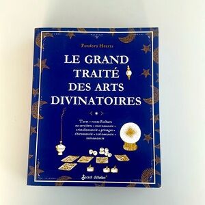 Pandora Hearts
Le grand traité des arts divinatoires
French edition